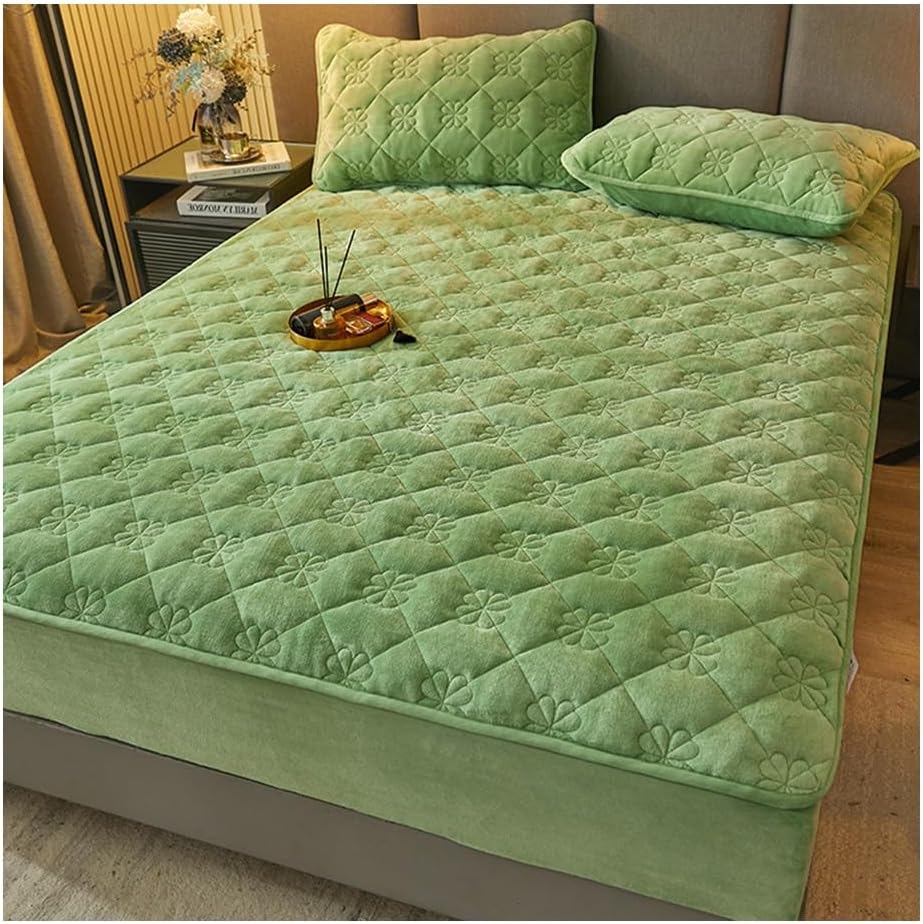 💝𝗧𝗼𝗱𝗮𝘆'𝘀 𝗦𝗽𝗲𝗰𝗶𝗮𝗹𝘀💝Buy 1 Get 2 Free💥Milk fleece Mattress Protector Main image